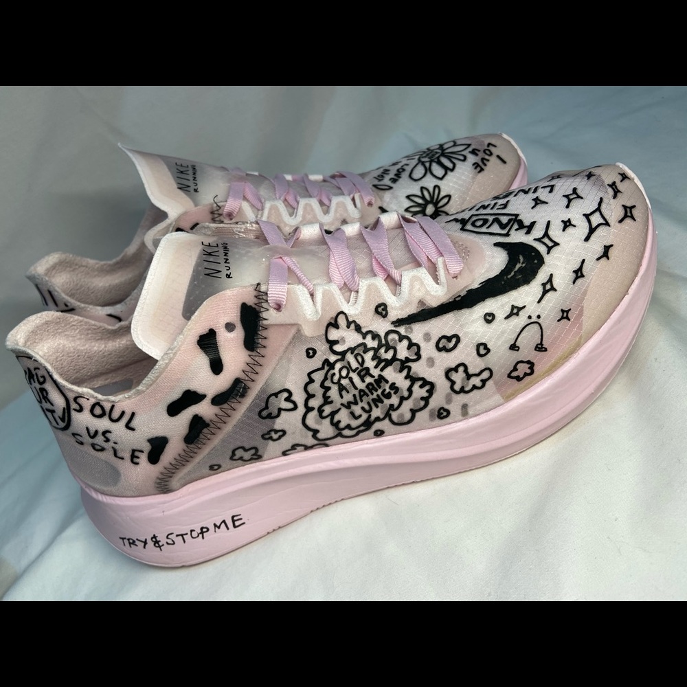 NIKE Zoom Fly SP x Nathan Bell Doodles AT5242-100